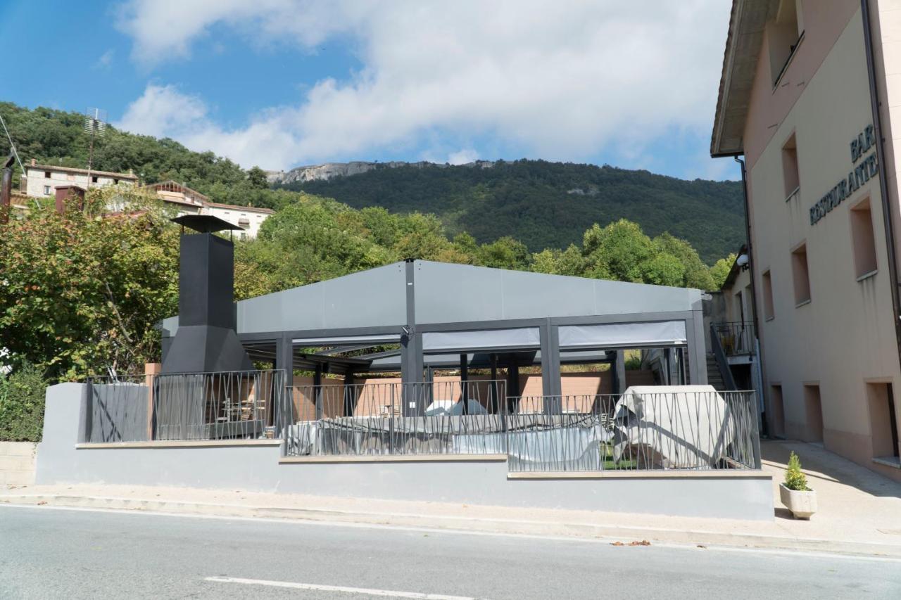 Hostal Restaurante Ibaisek Zudaire ภายนอก รูปภาพ