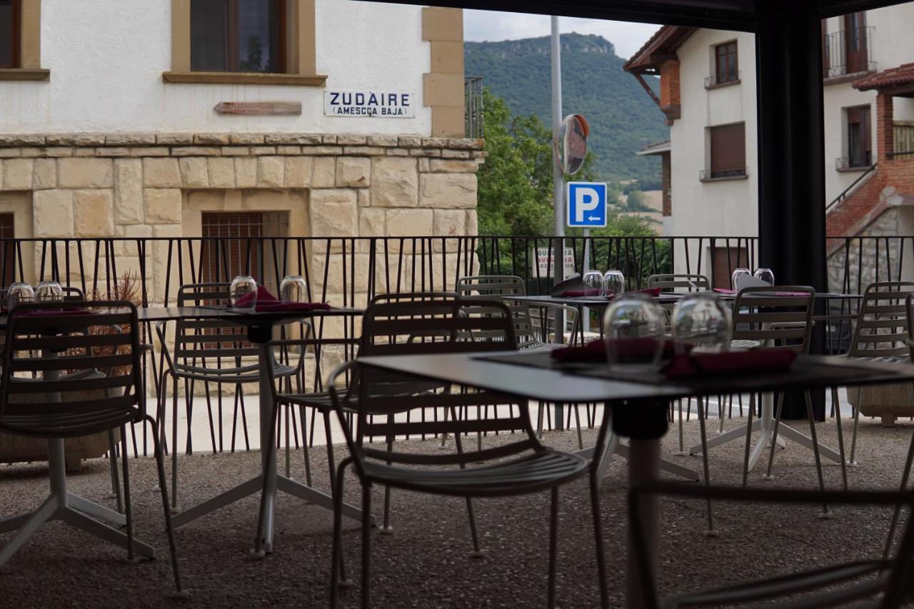 Hostal Restaurante Ibaisek Zudaire ภายนอก รูปภาพ